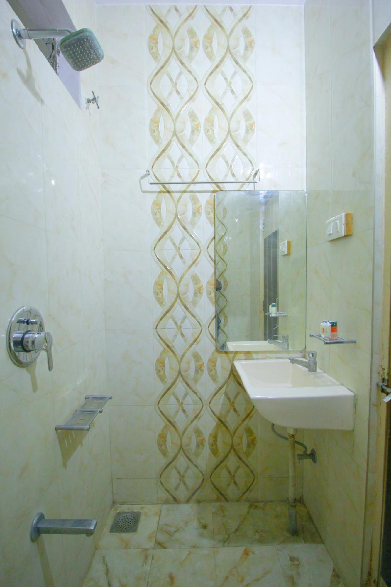 Hotel Upasana 拉杰果德 外观 照片