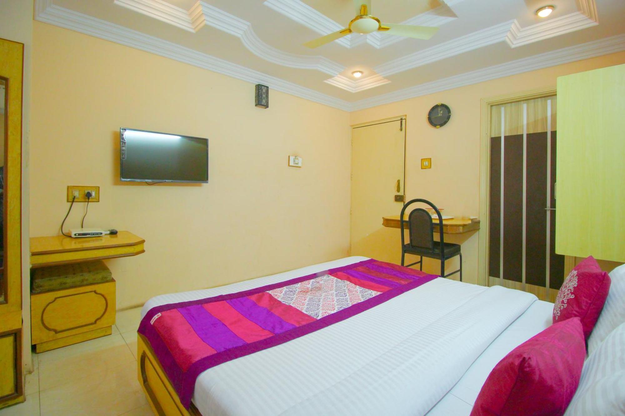Hotel Upasana 拉杰果德 外观 照片